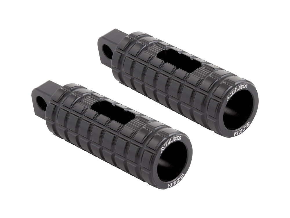 SpeedLiner Footpegs - Black. Fits Softail 2018up Rear Passenger