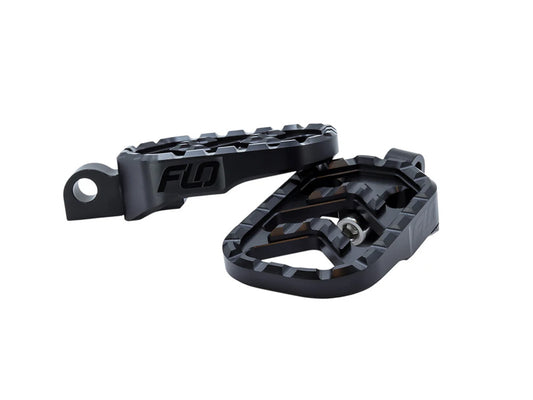 Savage Series Footpegs with HD Male Mount - Black