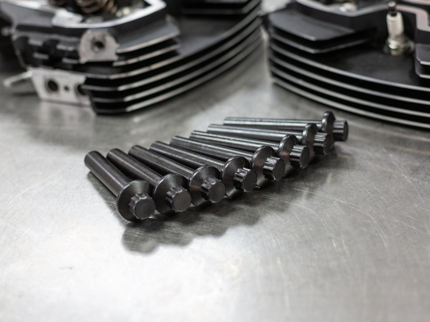 Head Bolt Kit. Fits Milwaukee-Eight 2017up.