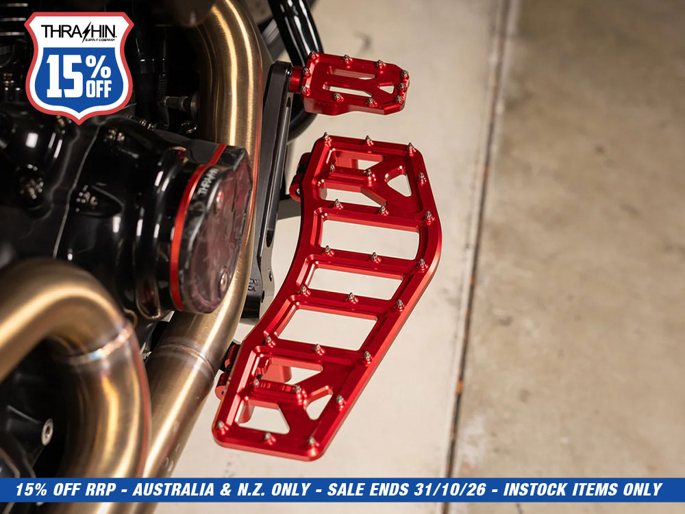 Aggressor Rider Floorboards - Red. Fits Touring 1980up, FL Softail 1986-2017 & Dyna Switchback 2012-2016