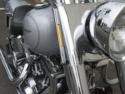 Front Indicator Turn Signal Strips with Clear Lens & Amber LED's - Chrome. Fits FLST 1990-2017.