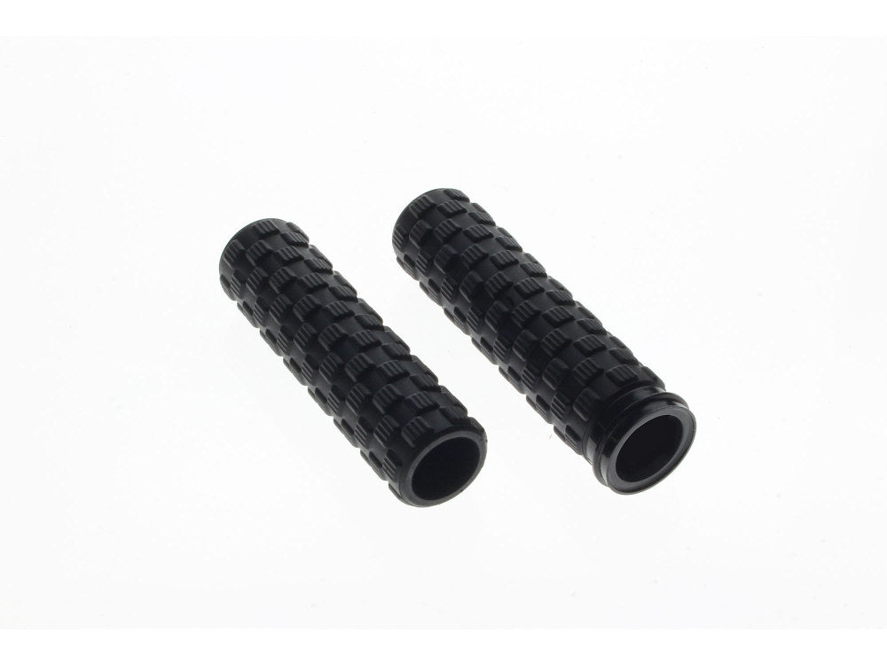 Air Trax Handgrips - Black. Fits Big Twin 2008-2024 with Throttle-by-Wire