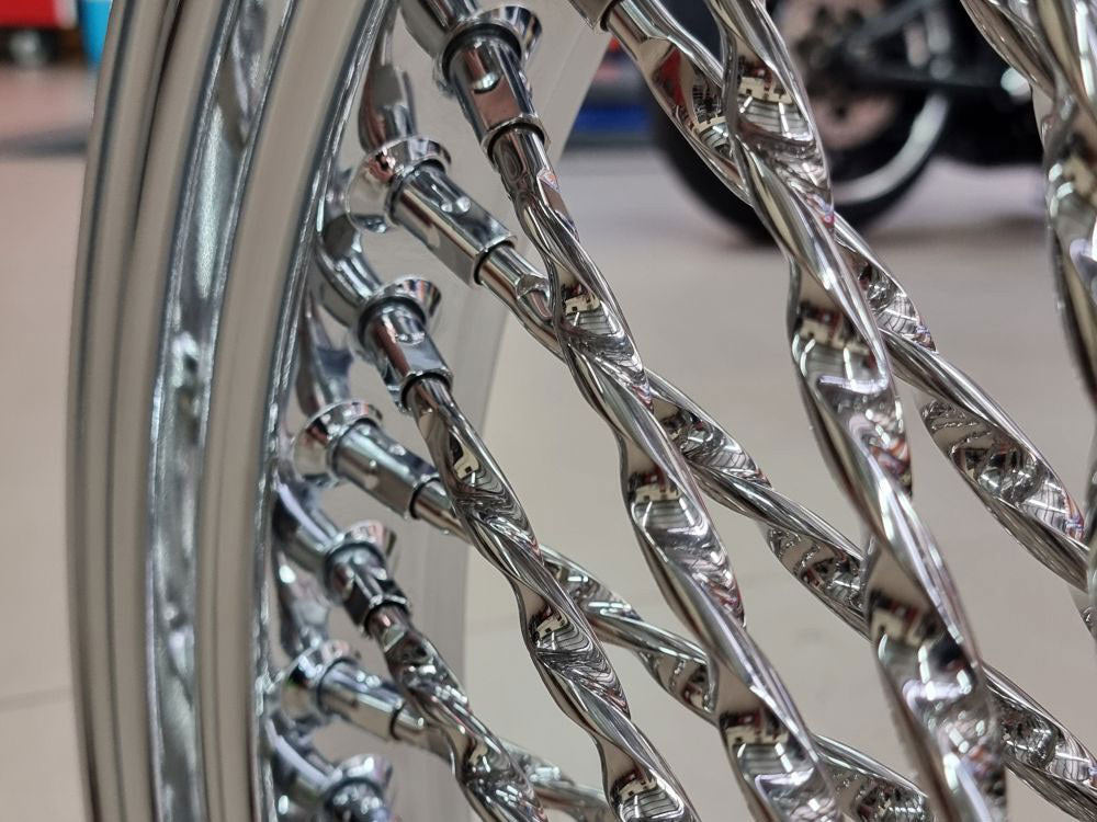21in. x 3.5in. Cali Fat Spoke Front Wheel - Chrome. Fits Softail Heritage 2011up, Deluxe 2011-2020, Slim 2012-2021 & Fatboy 2011-2017
