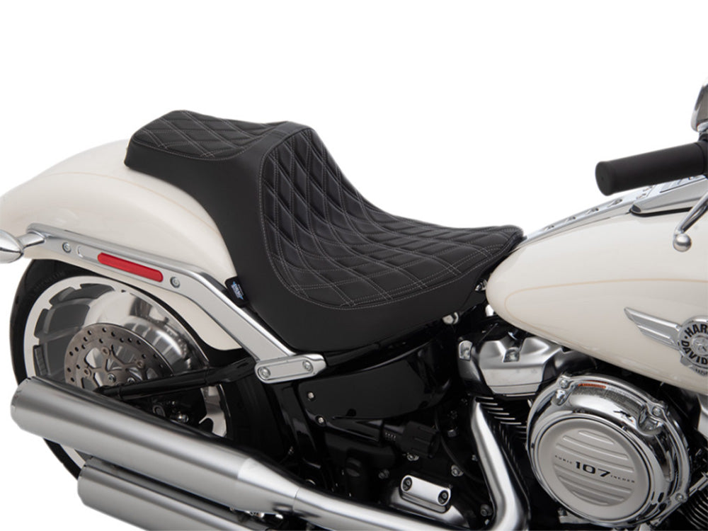 Predator 3 Dual Seat with Silver Double Diamond Lattice Stitch. Fits Fat Boy 2018up & Breakout 2023up