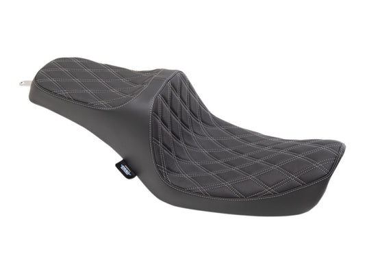 Predator 3 Dual Seat with Silver Double Diamond Lattice Stitch. Fits Dyna 1996-2003