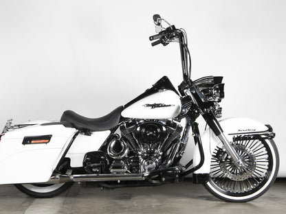16in. x 1-1/2in. Vicla Handlebar - Gloss Black.