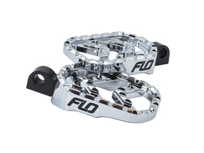 Savage Series Footpegs with HD Male Mount - Chrome