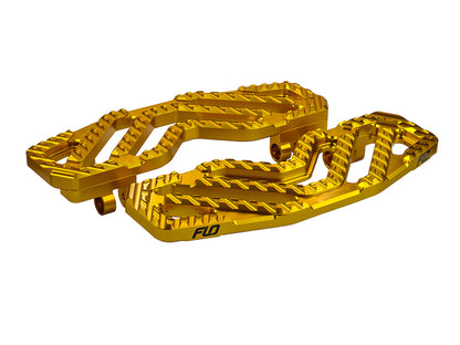 Savage Series Rider Floorboards - Gold. Fits Touring 1980up, FL Softail 1986-2017 & Dyna Switchback 2012-2016