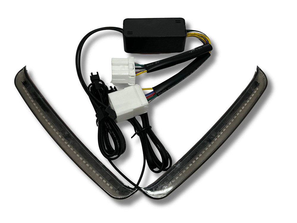 Sequential Slimline Saddlebag Lights. Red Run/Brake, Amber Turn with Smoke Lens. Fits Touring 1997-2013.