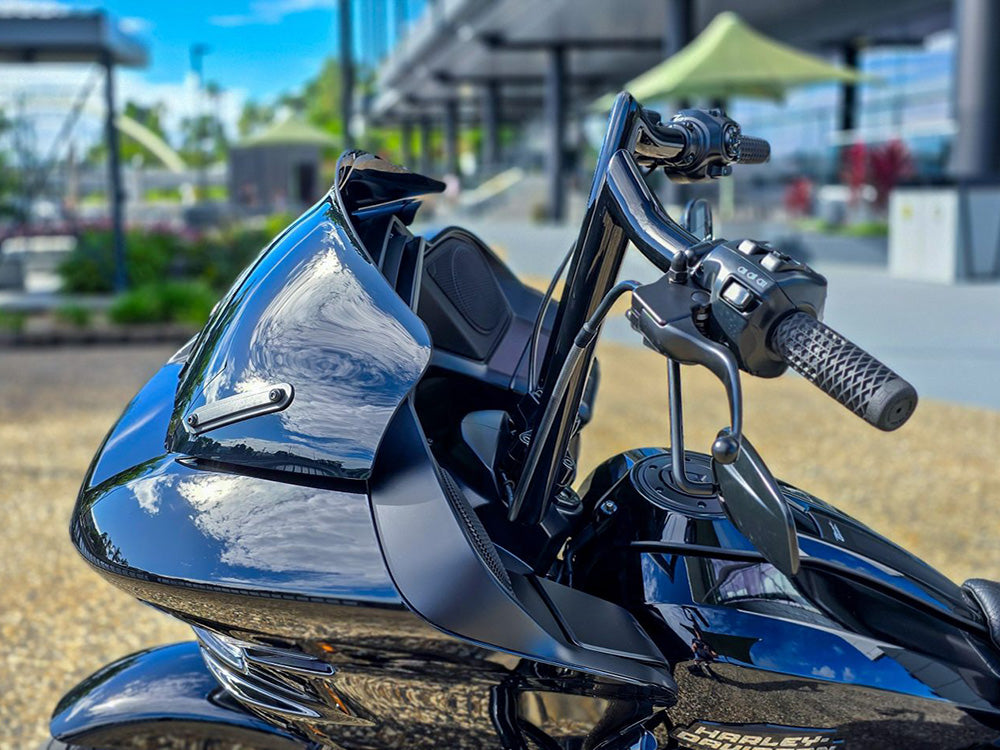 10in. Sports Flare Windshield - Black. Fits CVO Road Glide 2023up & Road Glide 2024up
