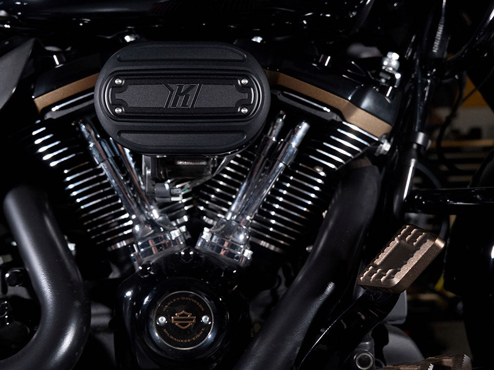 Oval Air Cleaner Kit - Black. Fits Touring 2017-2024 & Softail 2018-2024