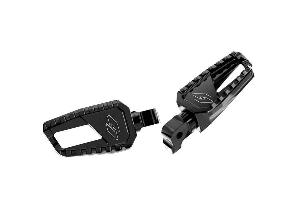 Apex Edge Footpegs - Black. Fits Front on Indian Chief Dark Horse, Chief Bobber Dark Horse 2022up & Scout 2015up