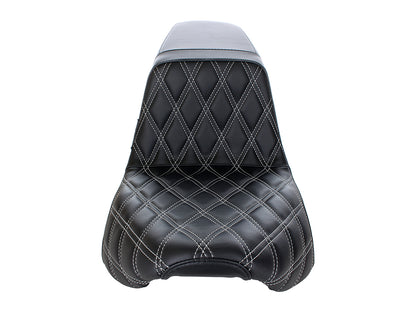 Kickflip Dual Seat with White Double Diamond Stitch. Fits Softail Slim & Street Bob 2018up & Standard 2020up.