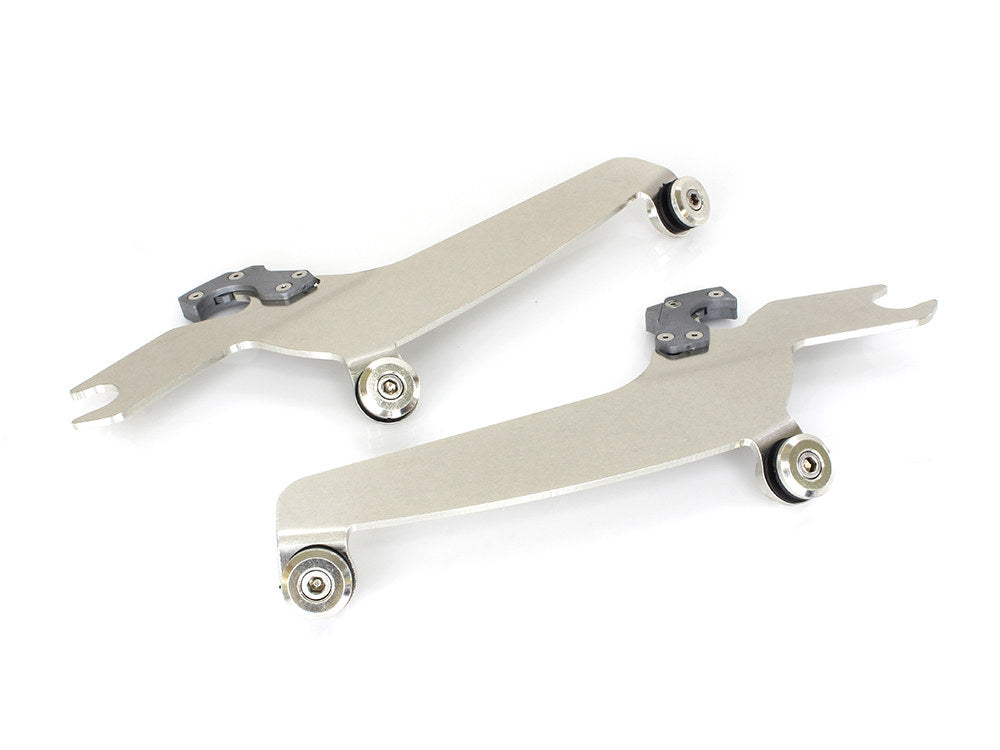 Windshield Mount Kit. Fits Yamaha V-Star XVS650 & 1100 Custom Models 1998up.