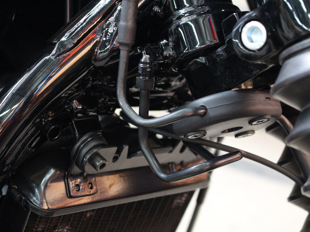Mid Front Brake line - Black Pearl. Fits Street 500 2017-2020 with ABS.