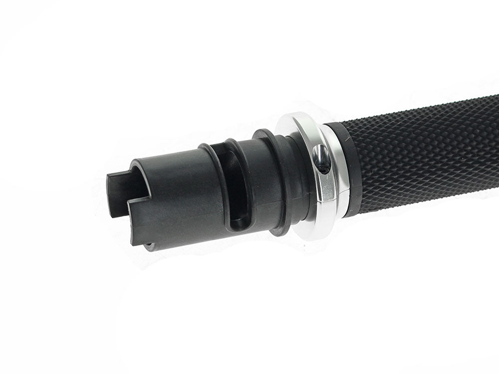 Ruffian Lock-On Handgrips - Black/Silver. Fits CVO Touring 2023up, Street Glide & Road Glide 2024up, Touring 2025up & Softail 2025up