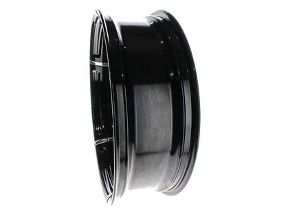 18in. x 5.50in. wide Formula Wheel - Black Contrast Cut Platinum