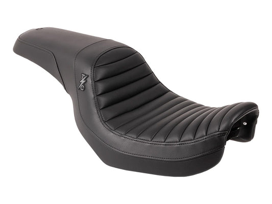 Thrashin X Saddlemen Step-Up Tuck & Roll Dual Seat. Dyna 2006-2017