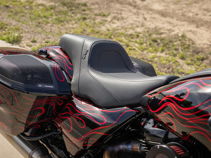 Thrashin X Saddlemen Step-Up Smooth. Fits CVO Touring 2023up, Street Glide & Road Glide 2024up, Touring 2025up