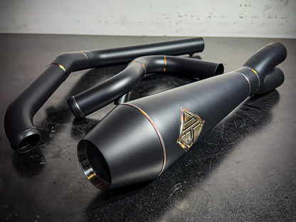 2-into-1 4.5in. Big Bore Exhaust - Black Onyx. Fits Dyna 2006-2017