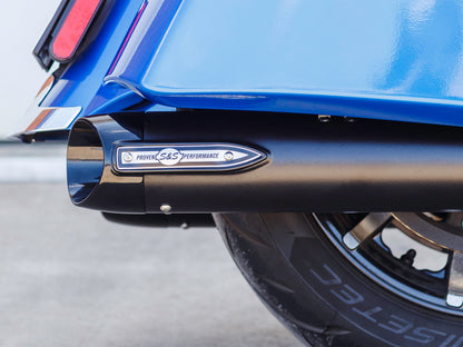 Broadhead 4in. Slip-On Mufflers - Black with Black End Caps. Fits Indian Big Twin 2014up with Hard Saddle Bags.