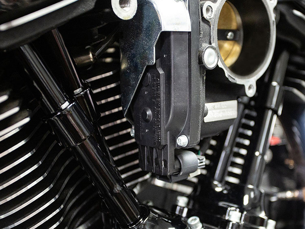 Quickee Adjustable Pushrod Kit - Black. Fits Milwaukee-Eight 2017up.