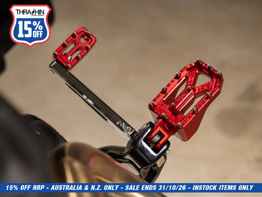 Aggressor Footpegs - Red.