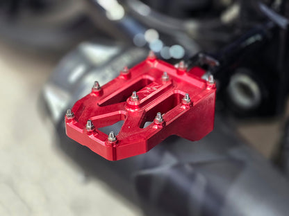 Aggressor Footpegs - Red. Fits Softail 2018up Rear Passenger