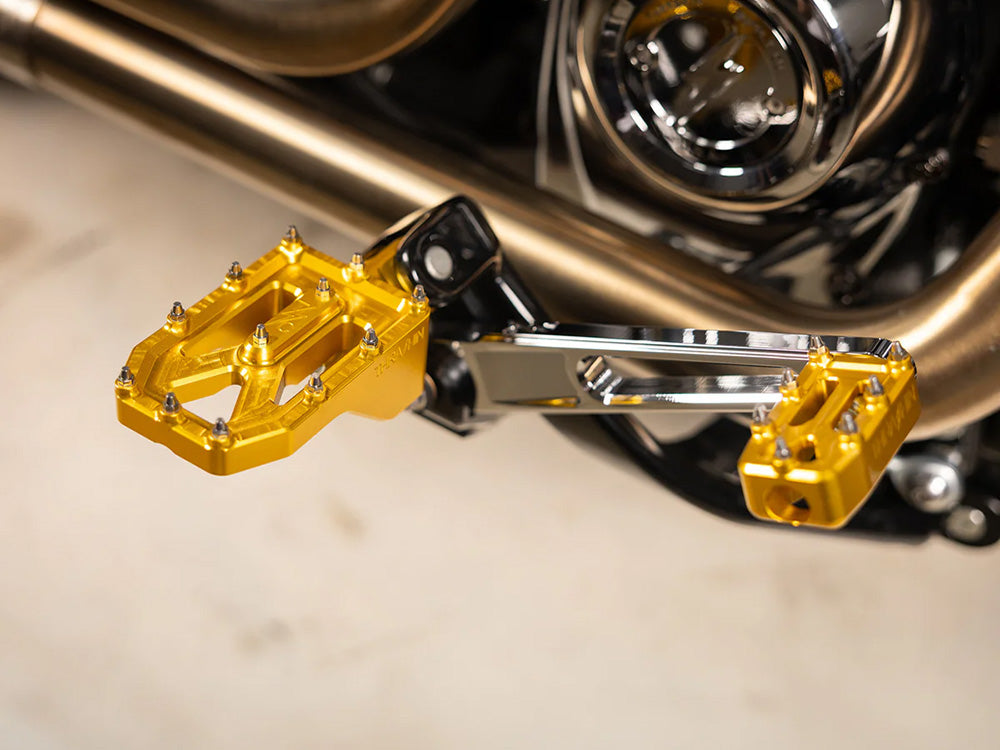 Aggressor Footpegs - Gold.