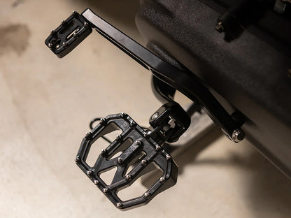 Aggressor Mini Floorboards with HD Male Mount - Black