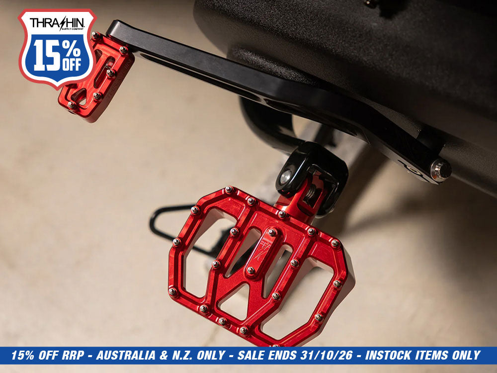 Aggressor Mini Floorboards with HD Male Mount - Red
