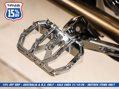 Aggressor Mini Floorboards with HD Male Mount - Chrome