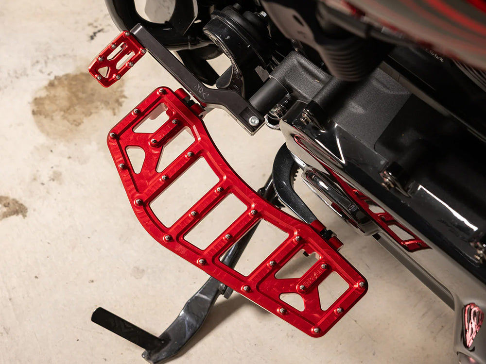 Aggressor Rider Floorboards - Red. Fits Touring 1980up, FL Softail 1986-2017 & Dyna Switchback 2012-2016