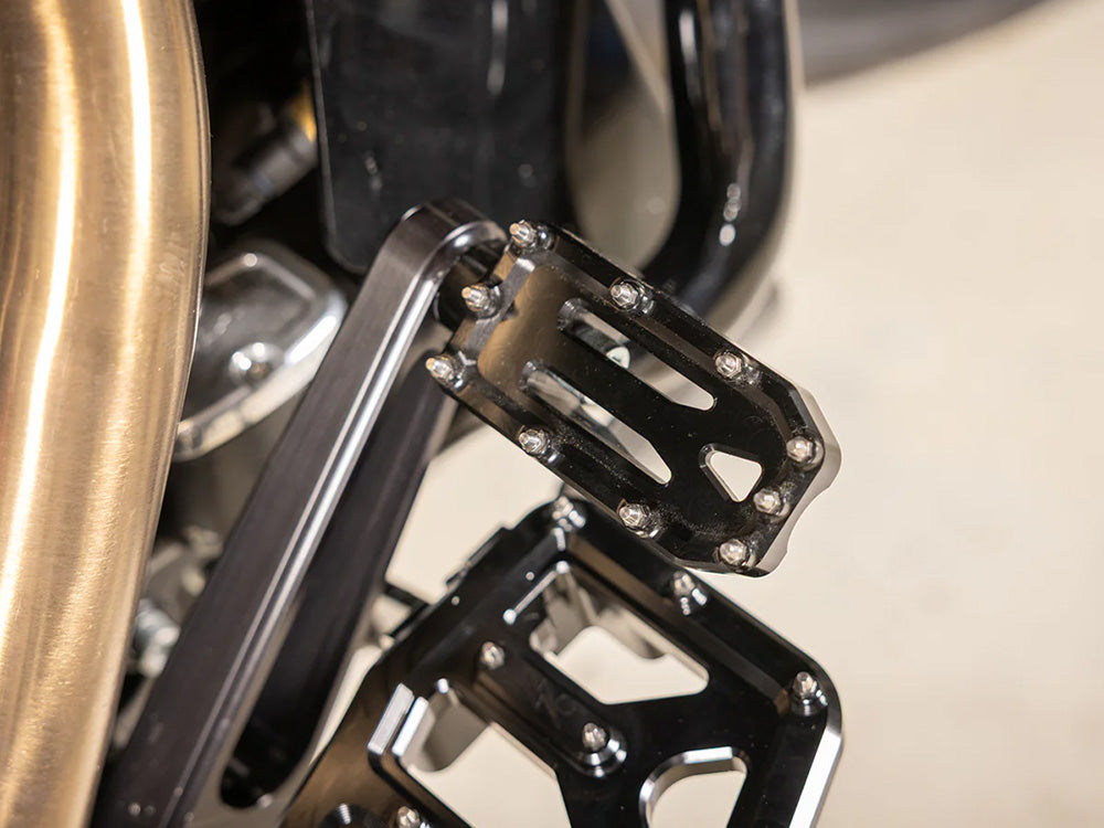Aggressor Brake Arm Pedal - Black. Touring 2014up (Using Thrashin Brake Arms)